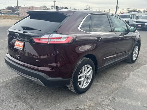 Used 2024 Ford Edge SEL image 4