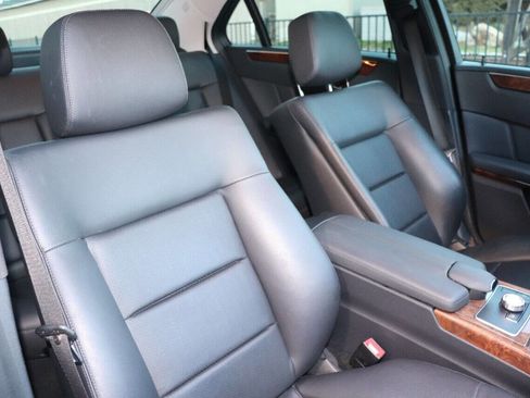 Used 2013 Mercedes-Benz E 350 Sedan image 44