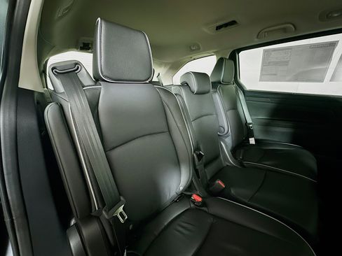 New 2026 Honda Odyssey Touring image 28