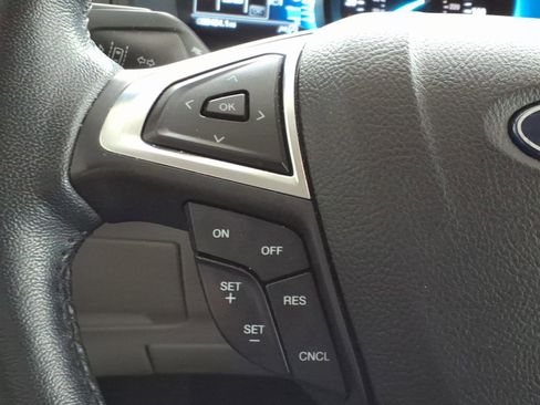 Used 2024 Ford Edge Titanium image 15