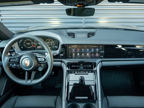New 2026 Porsche Panamera 4 AWD/4WD image 21