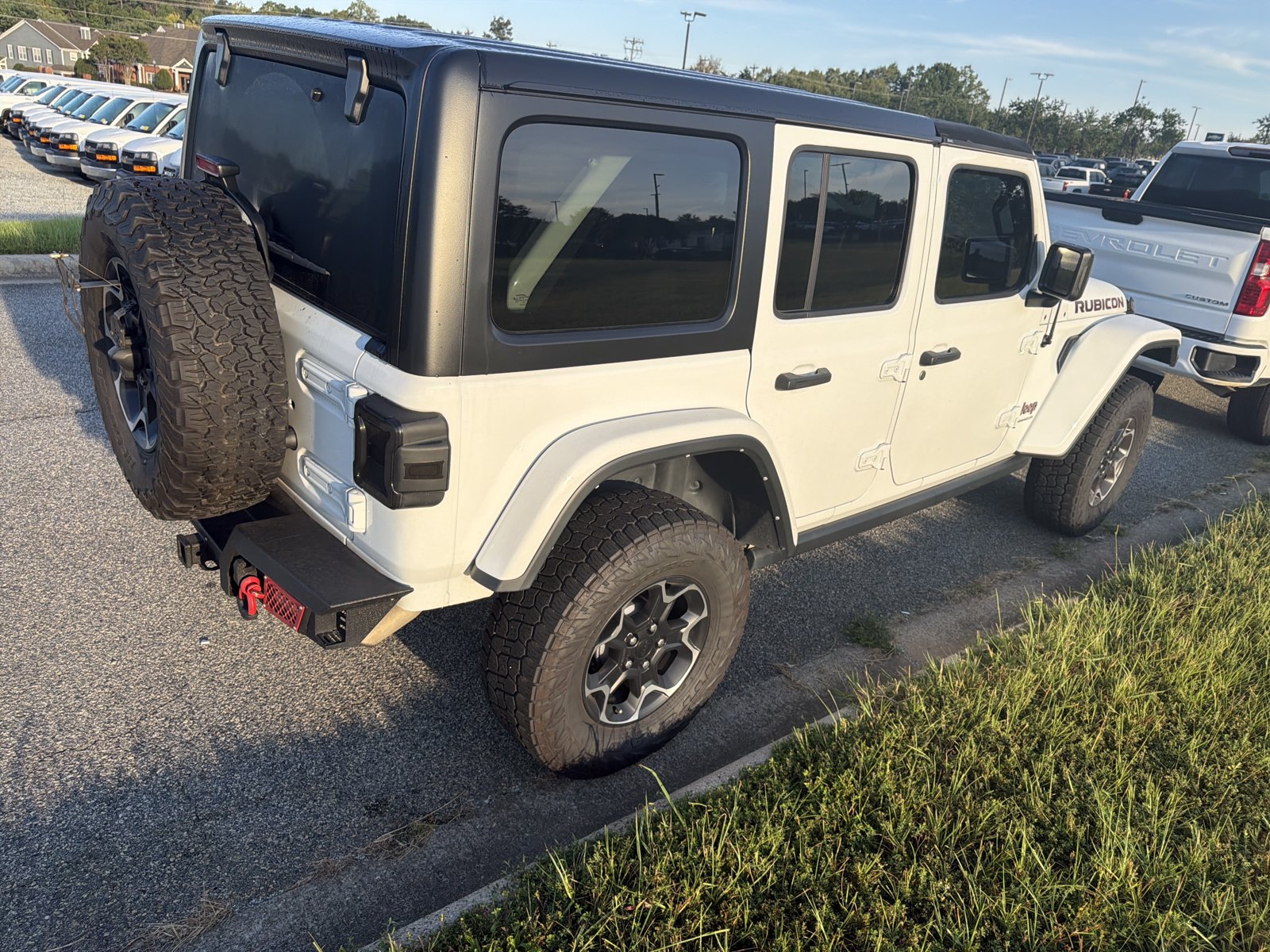 Used 2023 Jeep Wrangler Unlimited Rubicon w/ Cold Weather Group AWD/4WD image 10