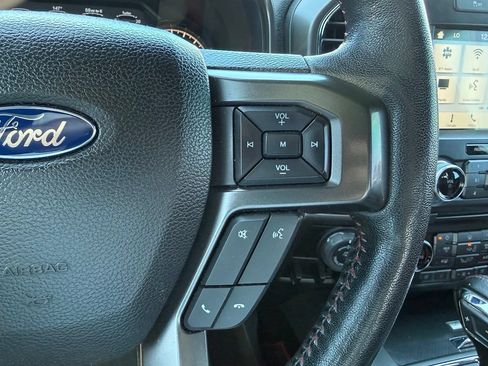 Used 2016 Ford F150 Lariat w/ Equipment Group 502A Luxury AWD/4WD image 11