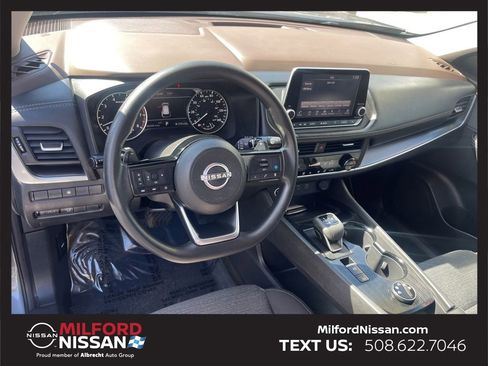 Certified 2023 Nissan Rogue SV image 7