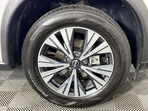 Used 2022 Nissan Rogue SV FWD image 31