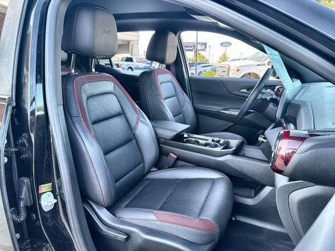 Used 2025 Chevrolet Equinox RS FWD image 25