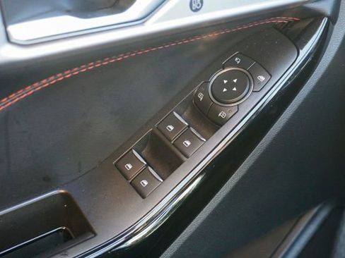 Used 2022 Ford Explorer ST-Line image 28