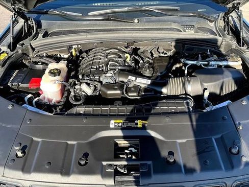 Used 2023 Jeep Grand Cherokee Altitude image 29