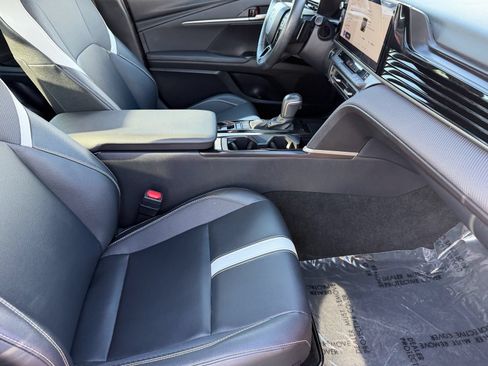 Used 2025 Toyota Camry SE w/ Multimedia Upgrade Package FWD image 13