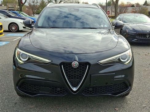 Used 2018 Alfa Romeo Stelvio Ti image 2