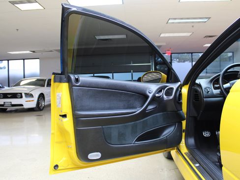 Used 2005 Pontiac GTO image 30