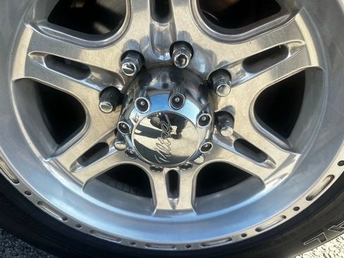 Used 2011 Ford E-350 and Econoline 350 XLT image 11