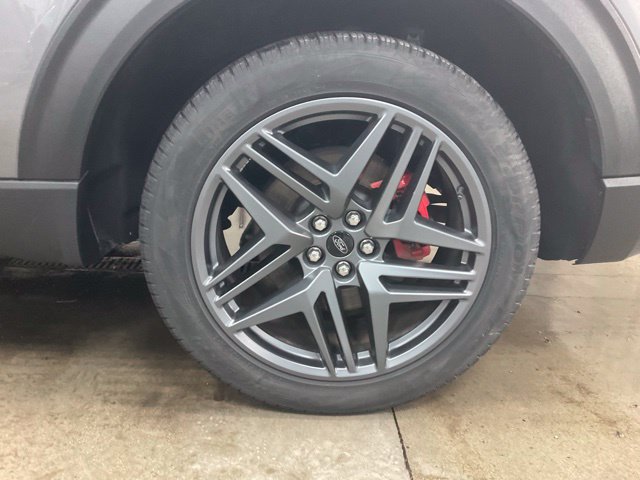 Certified 2025 Ford Explorer ST-Line w/ ST-Line Street Pack AWD/4WD image 18