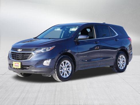 Used 2018 Chevrolet Equinox LT image 3