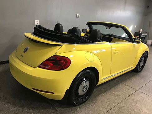 Used 2016 Volkswagen Beetle 1.8T S image 11