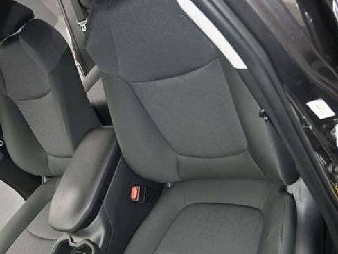 Used 2024 Toyota RAV4 XLE FWD image 11
