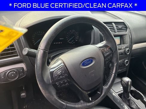 Used 2018 Ford Explorer XLT image 6
