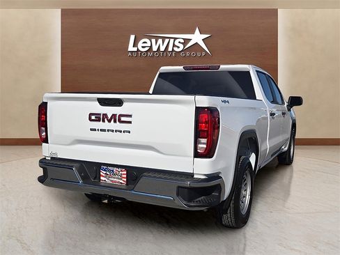 Used 2024 GMC Sierra 1500 Pro w/ Convenience Package image 4