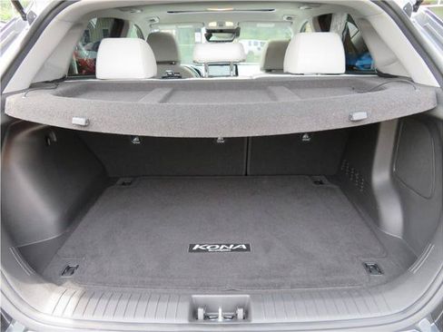 Used 2023 Hyundai Kona Limited w/ Cargo Package FWD image 14