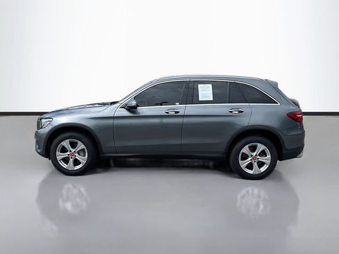 Used 2018 Mercedes-Benz GLC 300 4MATIC w/ Premium Package image 6