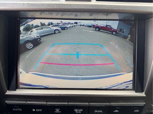 Used 2018 Lexus GX 460 w/ Navigation Package image 18