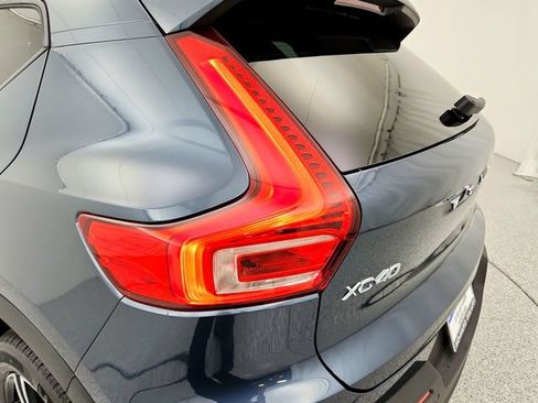 New 2026 Volvo XC40 B5 Core w/ Climate Package image 31
