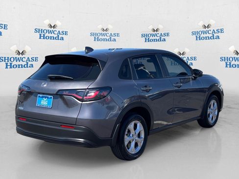 Used 2025 Honda HR-V LX image 8