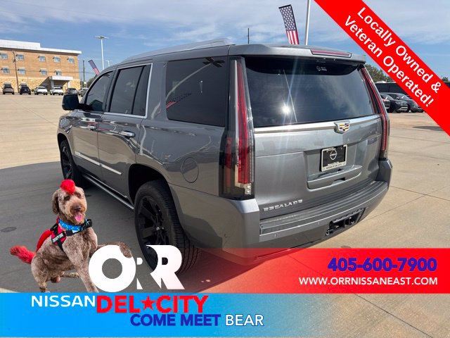 Used 2019 Cadillac Escalade Premium Luxury AWD/4WD image 3