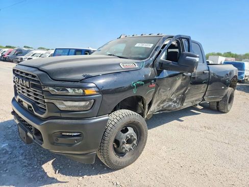 Used 2025 RAM 3500 Tradesman AWD/4WD image 2