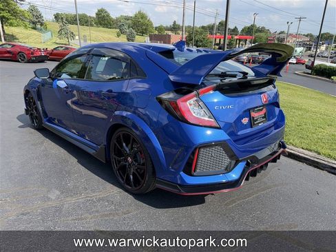 Used 2018 Honda Civic Type R image 11