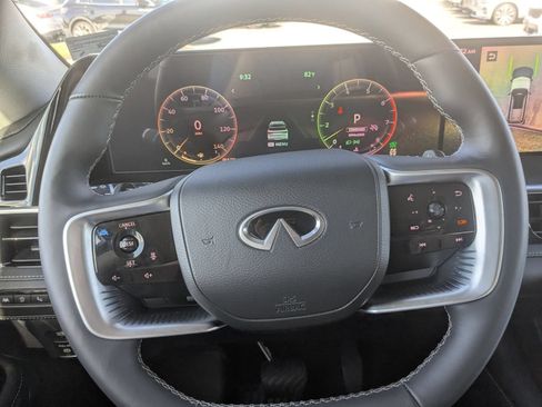 Used 2025 INFINITI QX80 Luxe AWD/4WD image 19
