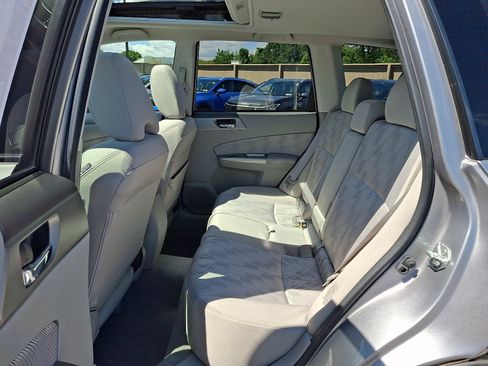 Used 2010 Subaru Forester 2.5X Premium AWD/4WD image 11