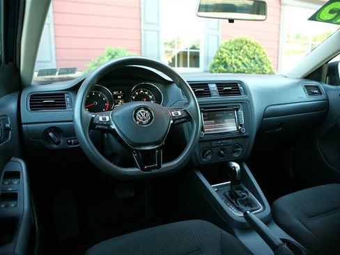 Used 2015 Volkswagen Jetta S FWD image 11