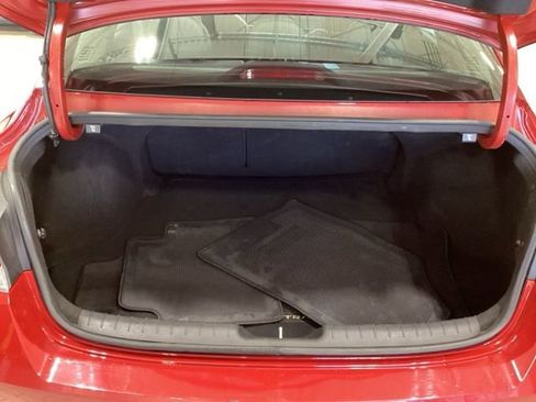 Used 2023 Hyundai Elantra Limited w/ Cargo Package FWD image 21