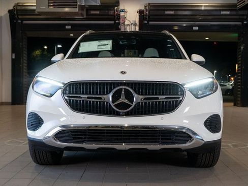 New 2026 Mercedes-Benz GLC 300 4MATIC image 2