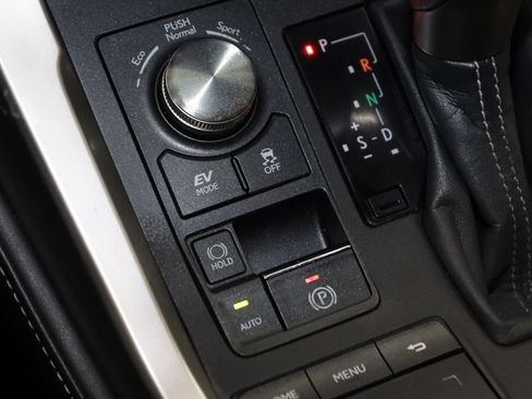 Used 2018 Lexus NX 300h AWD image 21