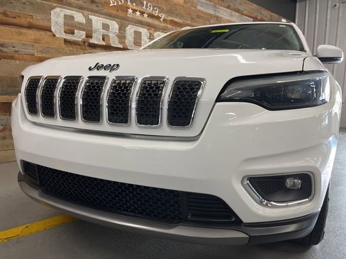 Used 2020 Jeep Cherokee Limited w/ Luxury Group AWD/4WD image 7