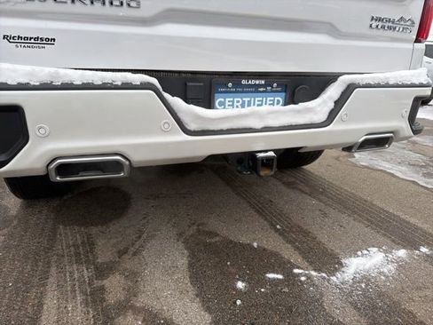 Certified 2023 Chevrolet Silverado 1500 High Country w/ Technology Package image 16