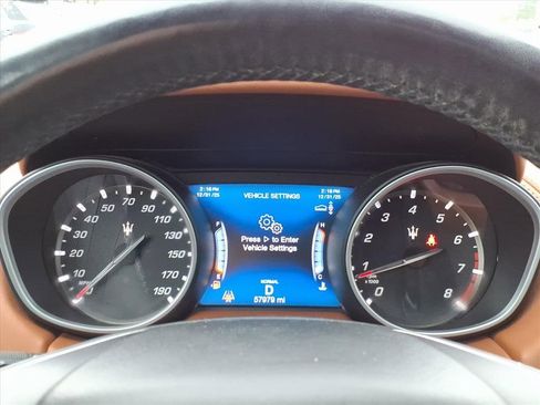 Used 2019 Maserati Levante GranLusso image 24