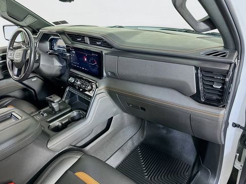 Used 2022 GMC Sierra 1500 AT4 w/ AT4 Premium Package image 22