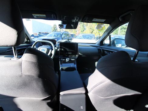 Used 2025 Subaru Solterra Premium image 18