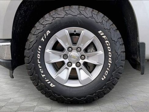 Used 2019 Chevrolet Silverado 1500 LT w/ All-Star Edition image 21