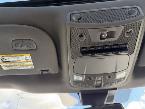 Used 2021 Ford F250 Lariat image 34