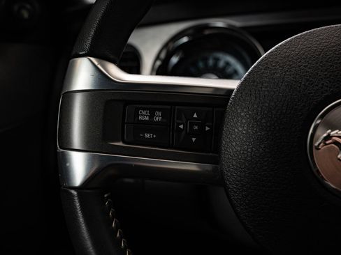 Used 2013 Ford Mustang GT Premium w/ Electronics Pkg RWD image 26