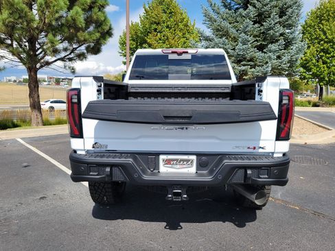New 2025 GMC Sierra 2500 AT4X w/ AT4X AEV Edition image 11