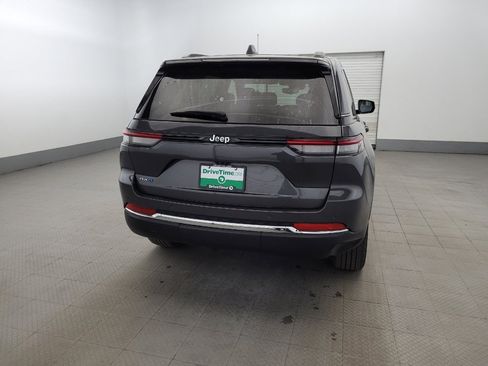 Used 2022 Jeep Grand Cherokee Limited 4xe image 7