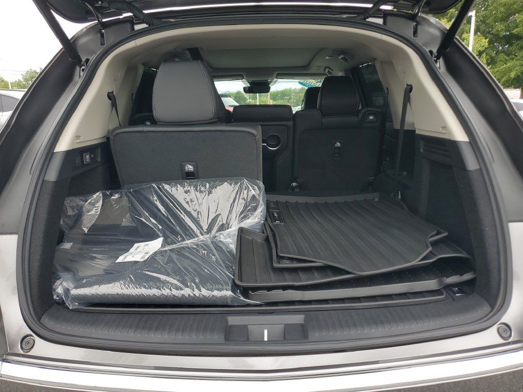 Certified 2026 Acura MDX w/ Technology Package FWD image 9