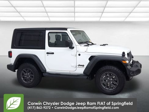 Used 2025 Jeep Wrangler Sport image 1
