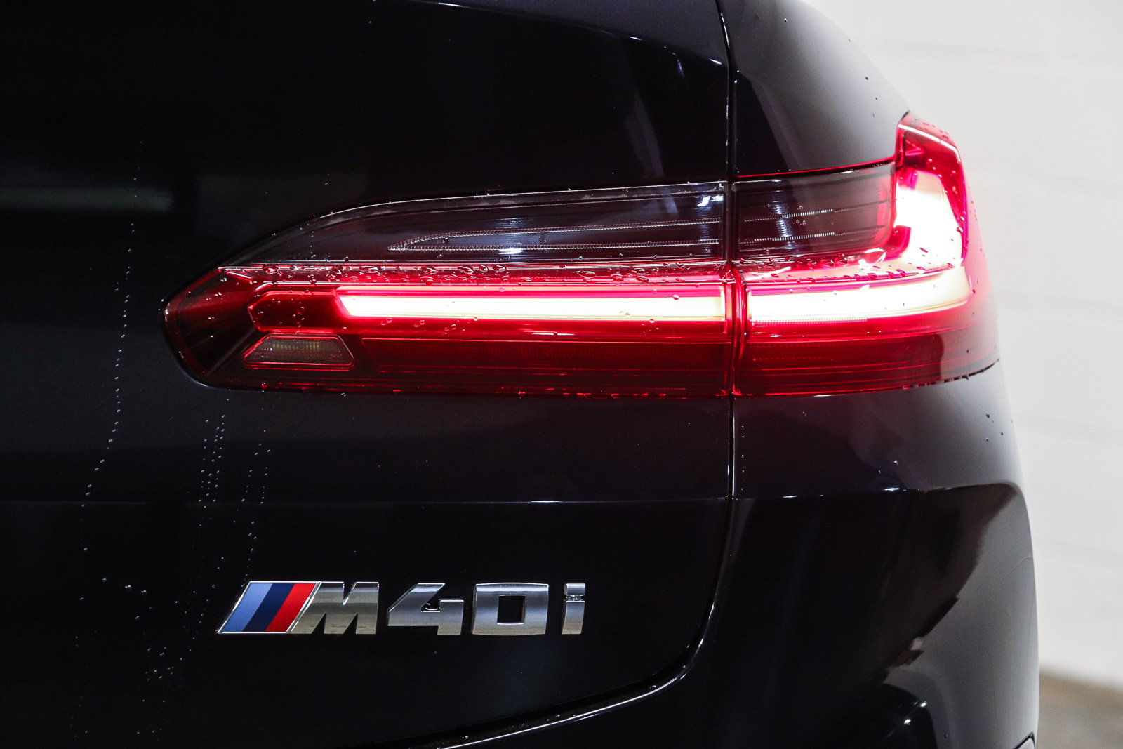 Certified 2024 BMW X4 M40i w/ Premium Package AWD/4WD image 7