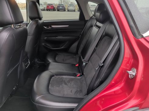 Used 2019 MAZDA CX-5 Touring image 11